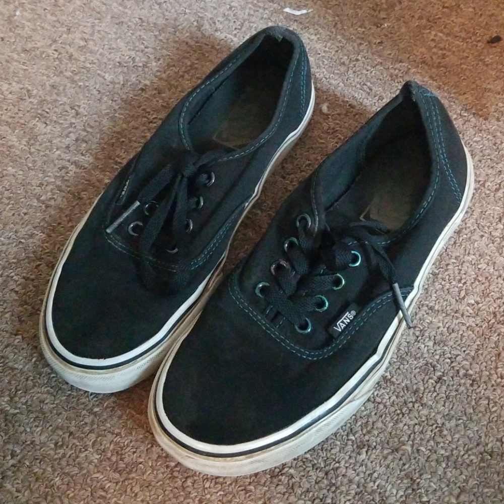 Gently warn black vans